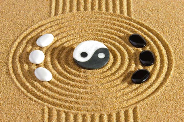 Chi - Ying - Yang (depositphotos.com)