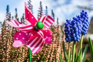 Kleine Windmühle als Gartendeko