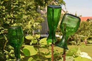 Flaschen aus Gartendeko aus Glas Flaschen aus Gartendeko aus Glas