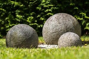 Kugeln aus Granit als Gartendeko Kugeln aus Granit als Gartendeko