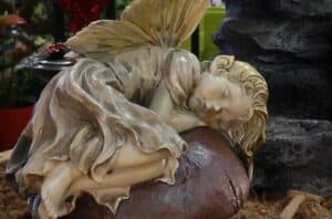 Fee als Gartenfigur Fee als Gartenfigur