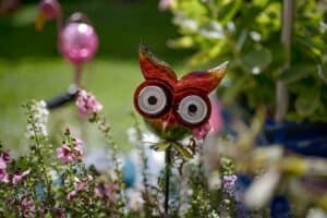 Eule als Gartenstecker