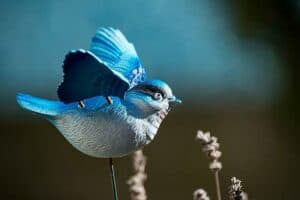 Vogel in Türkis als Gartendeko Vogel in Türkis als Gartendeko