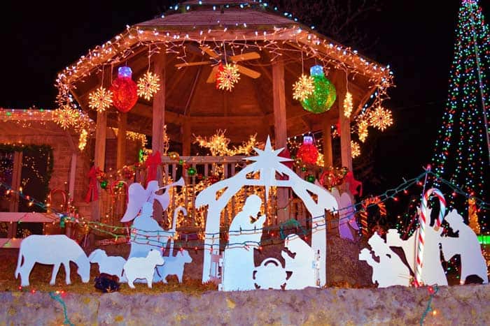 Weihnachtskrippe für den Garten 2025 +++ gartendekowelt.de