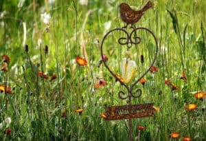 Willkommen Gartenstecker mit Vogel und Herz