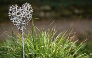 Herz als Gartenstecker